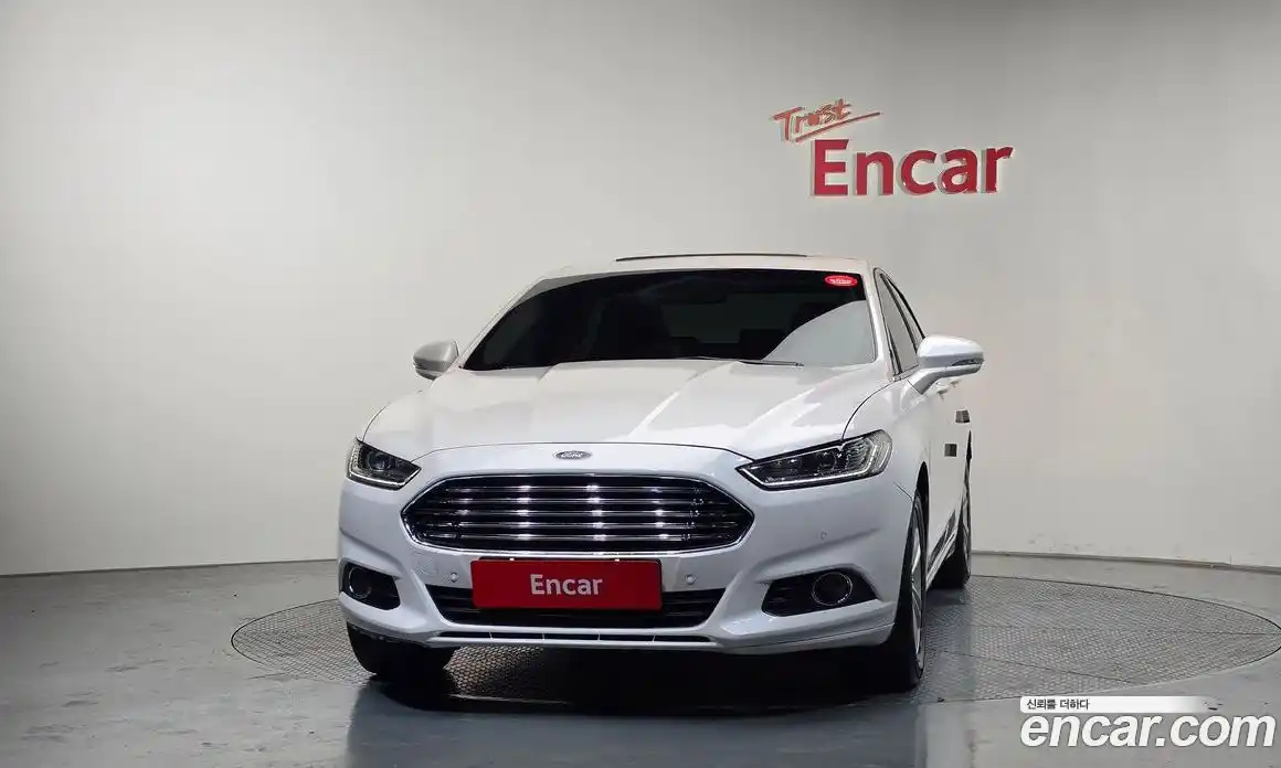 Ford Mondeo 2016 2.0 автомат (гидро), фото 3