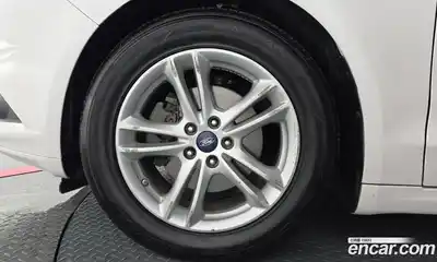 Ford Mondeo 2016 2.0 автомат (гидро), миниатюра 5