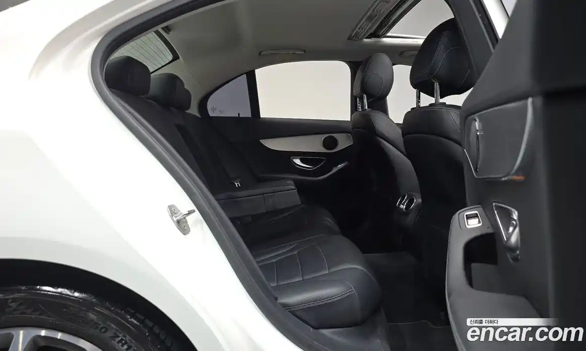 Mercedes-Benz C-Class 2016 2.0 автомат (гидро), фото 17