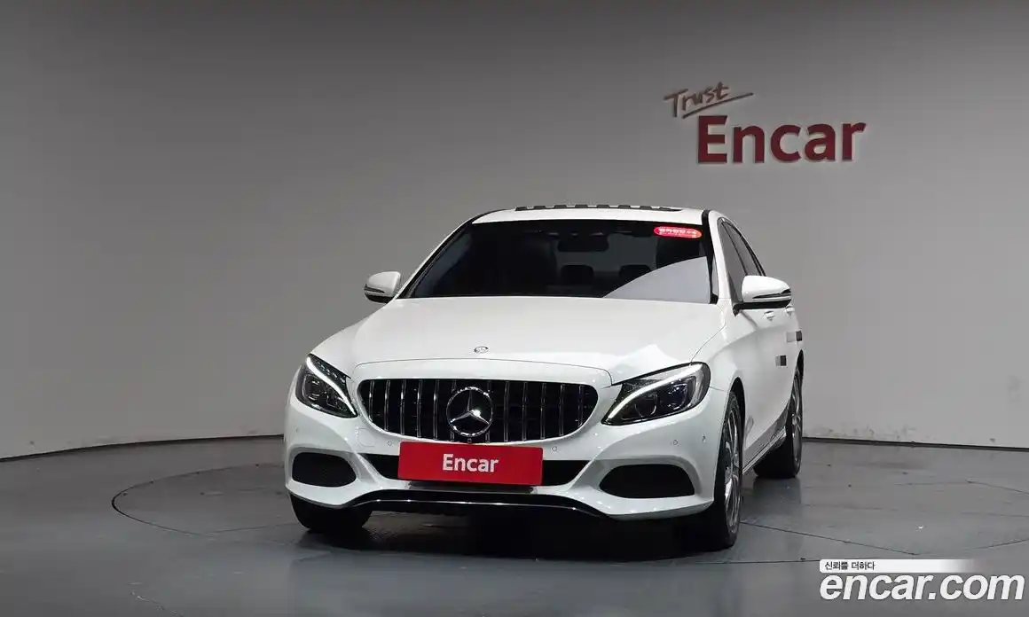 Mercedes-Benz C-Class 2016 2.0 автомат (гидро), фото 2