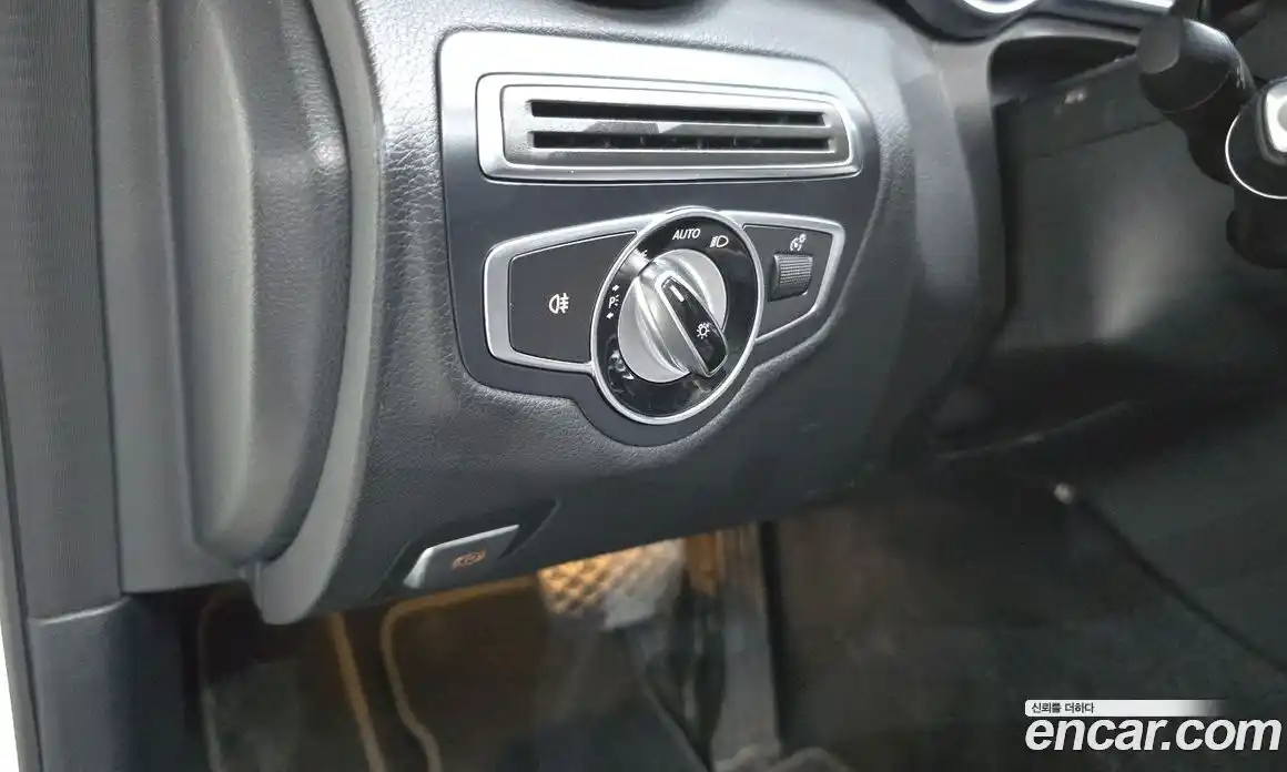 Mercedes-Benz C-Class 2016 2.0 автомат (гидро), фото 26