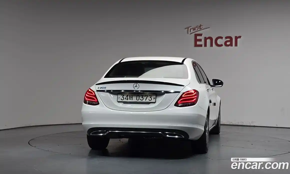 Mercedes-Benz C-Class 2016 2.0 автомат (гидро), фото 3