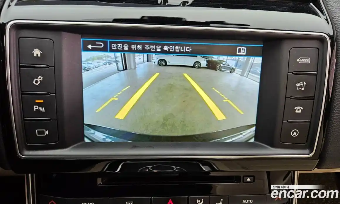 Jaguar XE 2016 2.0 гидро, фото 15