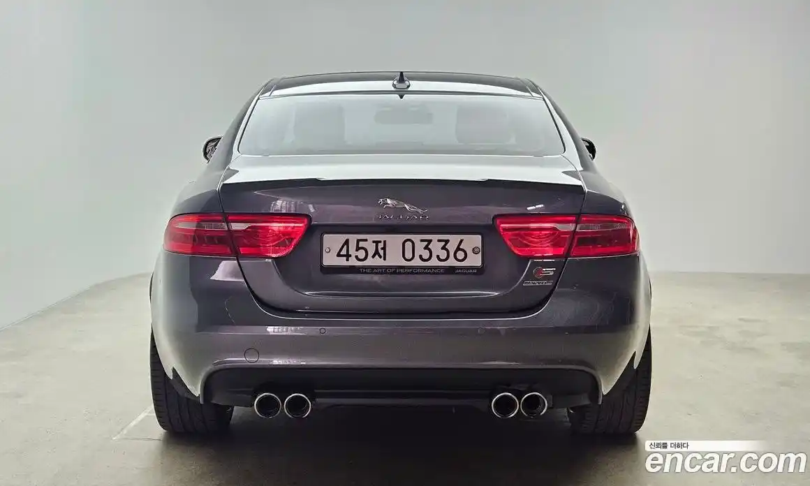 Jaguar XE 2016 2.0 гидро, фото 4