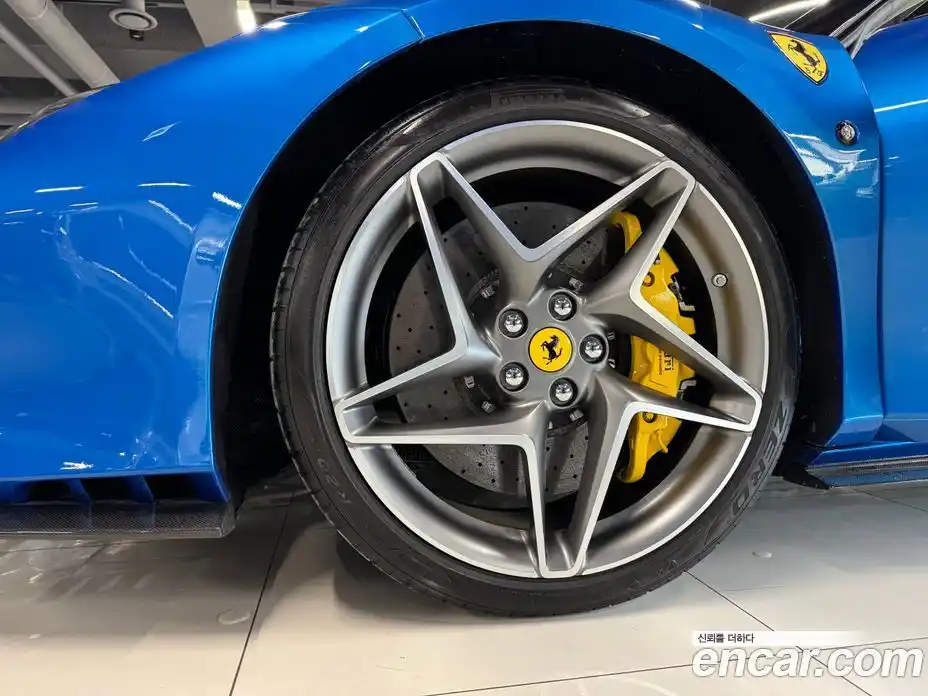 Ferrari F8 2022 3.9 автомат (гидро), фото 16