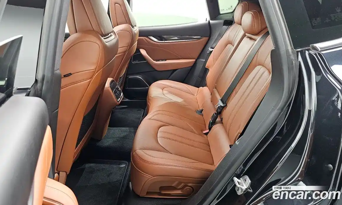 Maserati Levante 2021 3.0 гидро, фото 12
