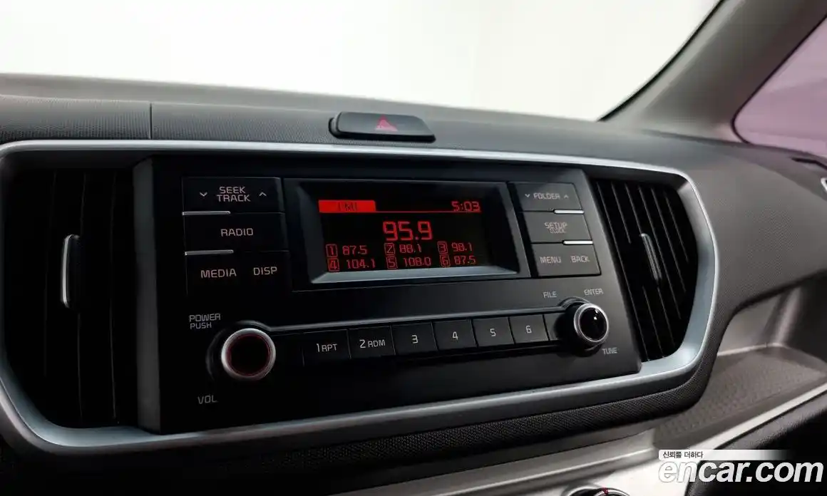 Kia Ray 2018 1.0 автомат (гидро), фото 13