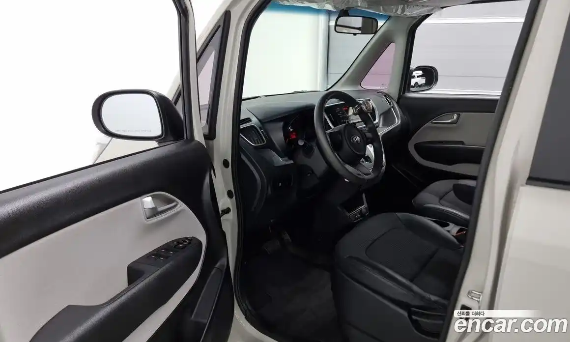 Kia Ray 2018 1.0 автомат (гидро), фото 10