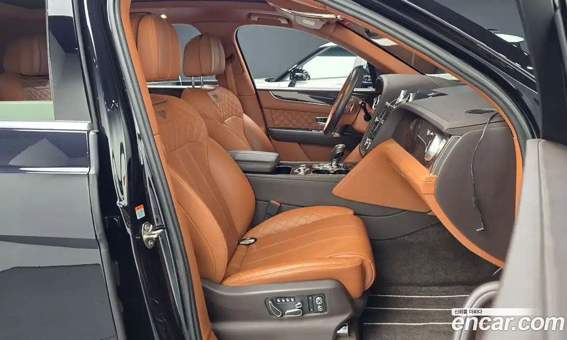 Bentley Bentayga 2017 6.0 гидро, фото 10