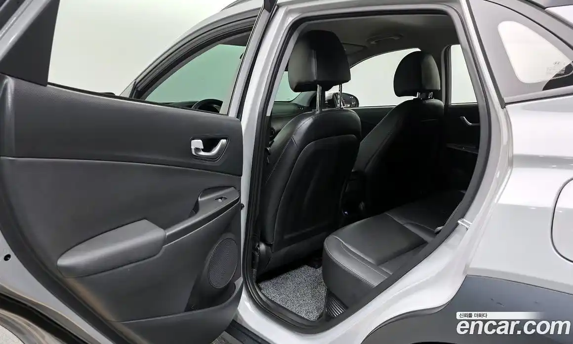 Hyundai Kona 2023 1.6 автомат (гидро), фото 23