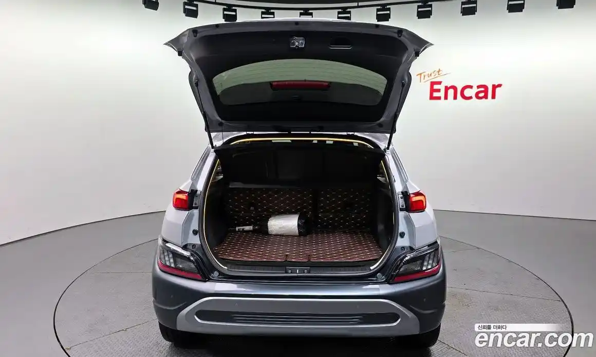 Hyundai Kona 2023 1.6 автомат (гидро), фото 25