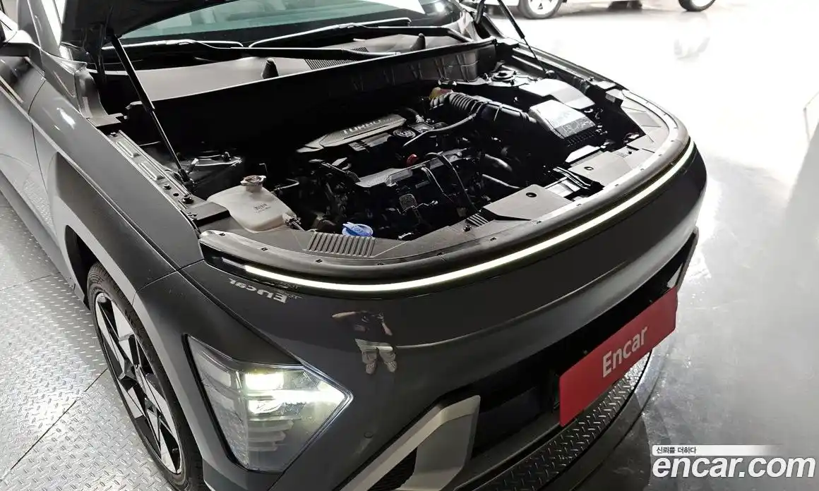 Hyundai Kona 2025 1.6 автомат (гидро), фото 6