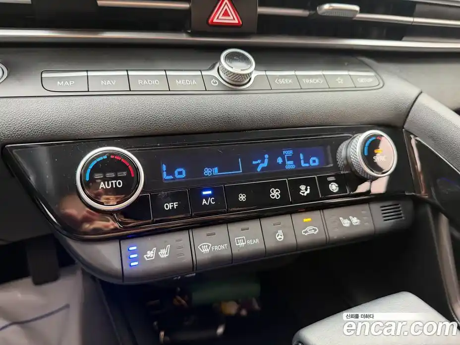 Hyundai Avante 2021 1.6 автомат (гидро), фото 12
