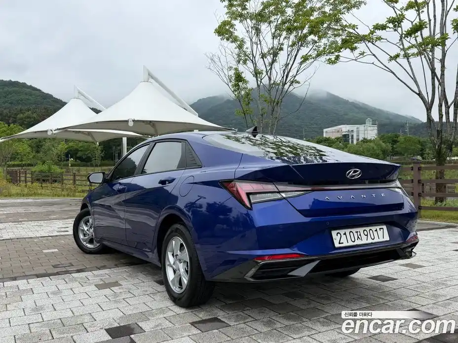 Hyundai Avante 2021 1.6 автомат (гидро), фото 20