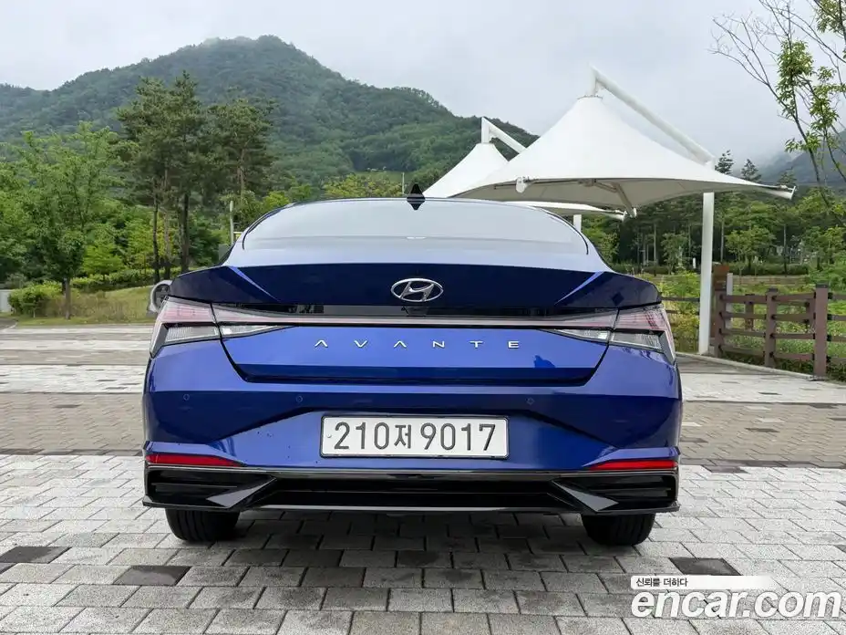 Hyundai Avante 2021 1.6 автомат (гидро), фото 4