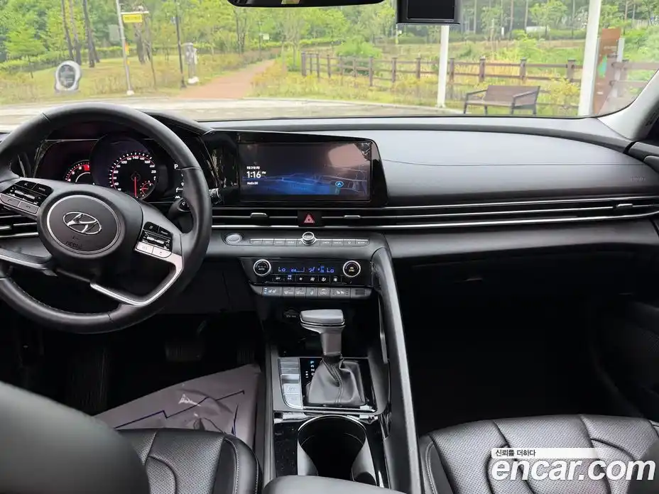 Hyundai Avante 2021 1.6 автомат (гидро), фото 7