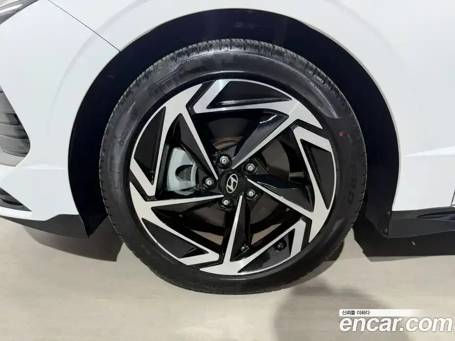 Hyundai Sonata 2023 2.0 автомат (гидро), фото 18