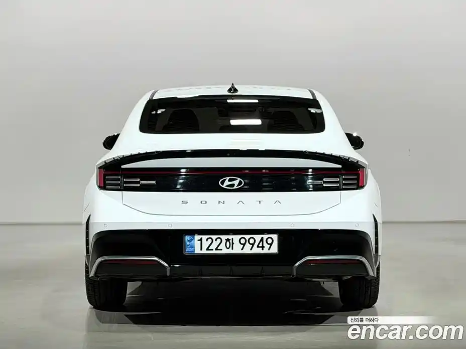 Hyundai Sonata 2023 2.0 автомат (гидро), фото 6