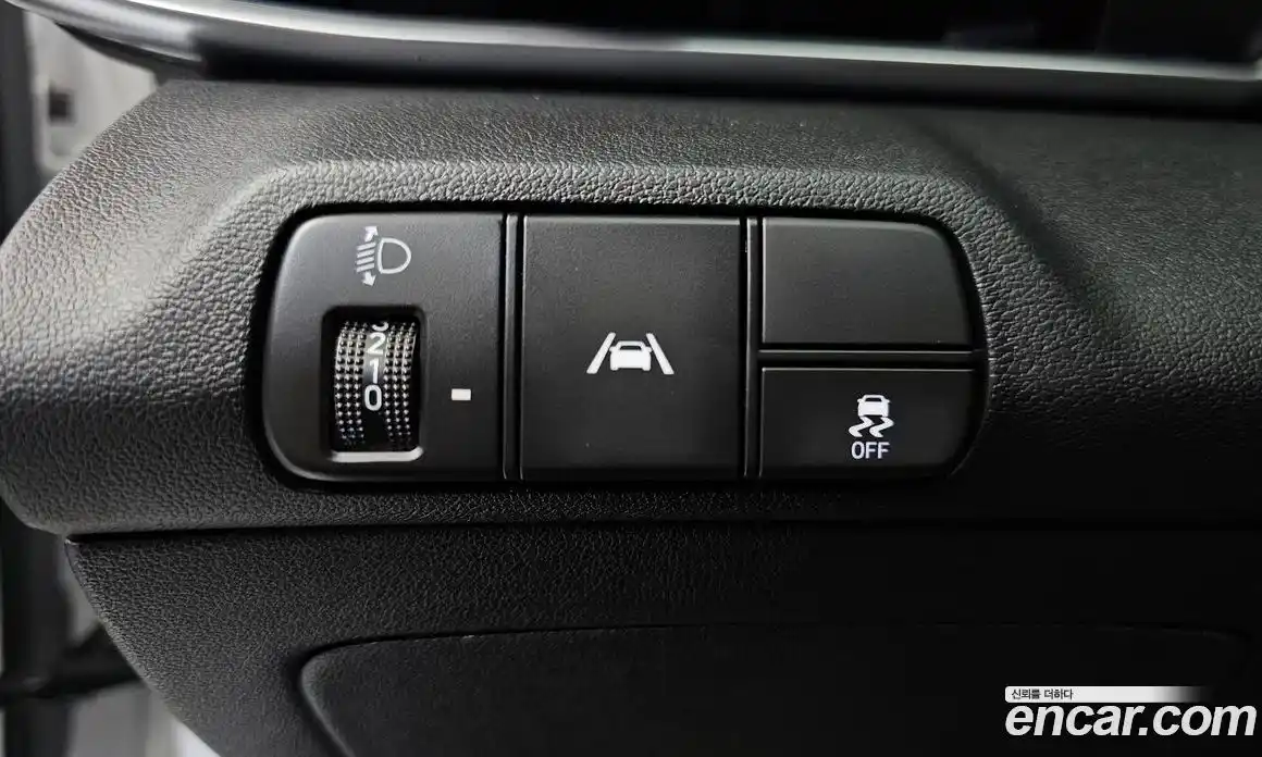 Hyundai Avante 2022 1.6 автомат (гидро), фото 14