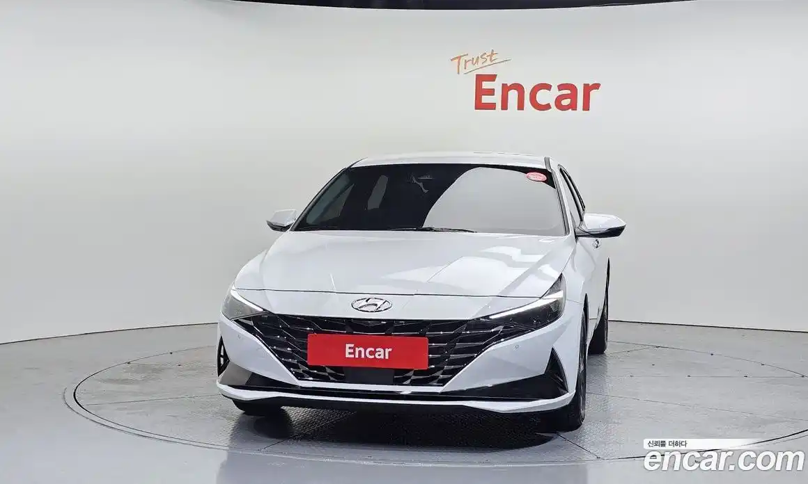 Hyundai Avante 2022 1.6 автомат (гидро), фото 3
