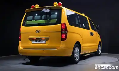 Hyundai Starex 2020 2.5 автомат (гидро), миниатюра 3