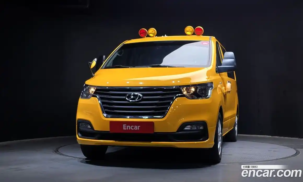 Hyundai Starex 2020 2.5 автомат (гидро), фото 4