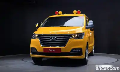 Hyundai Starex 2020 2.5 автомат (гидро), миниатюра 4