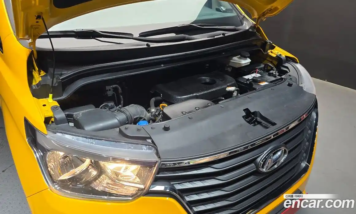 Hyundai Starex 2020 2.5 автомат (гидро), фото 10