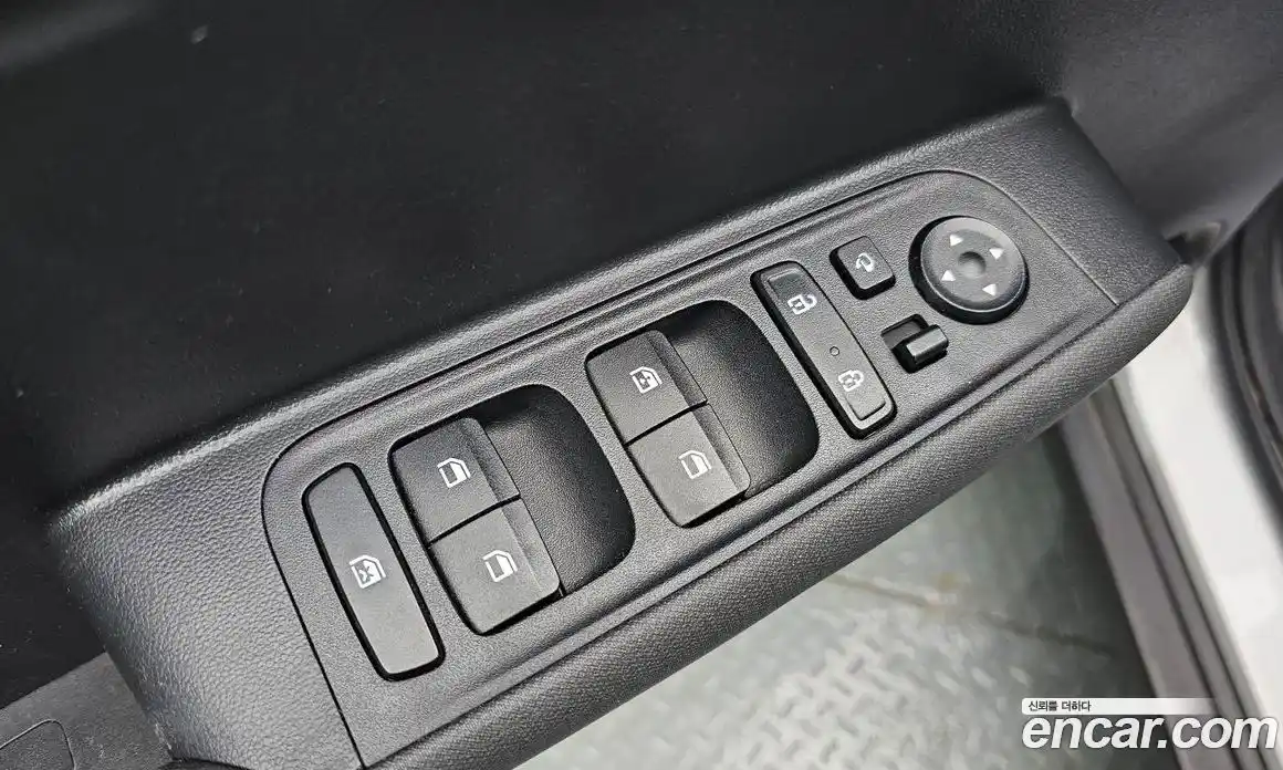 Hyundai Casper 2024 1.0 автомат (гидро), фото 18
