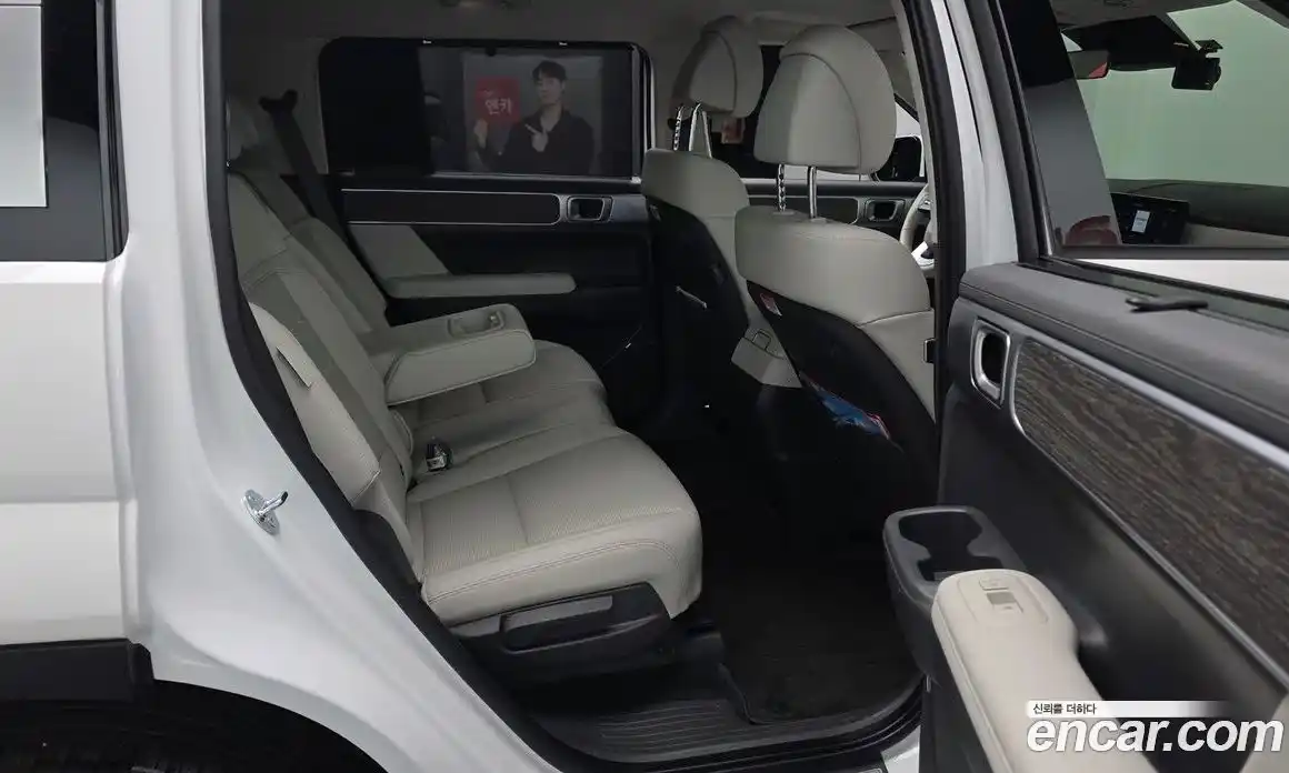 Hyundai Santa Fe 2025 1.6 автомат (гидро), фото 12