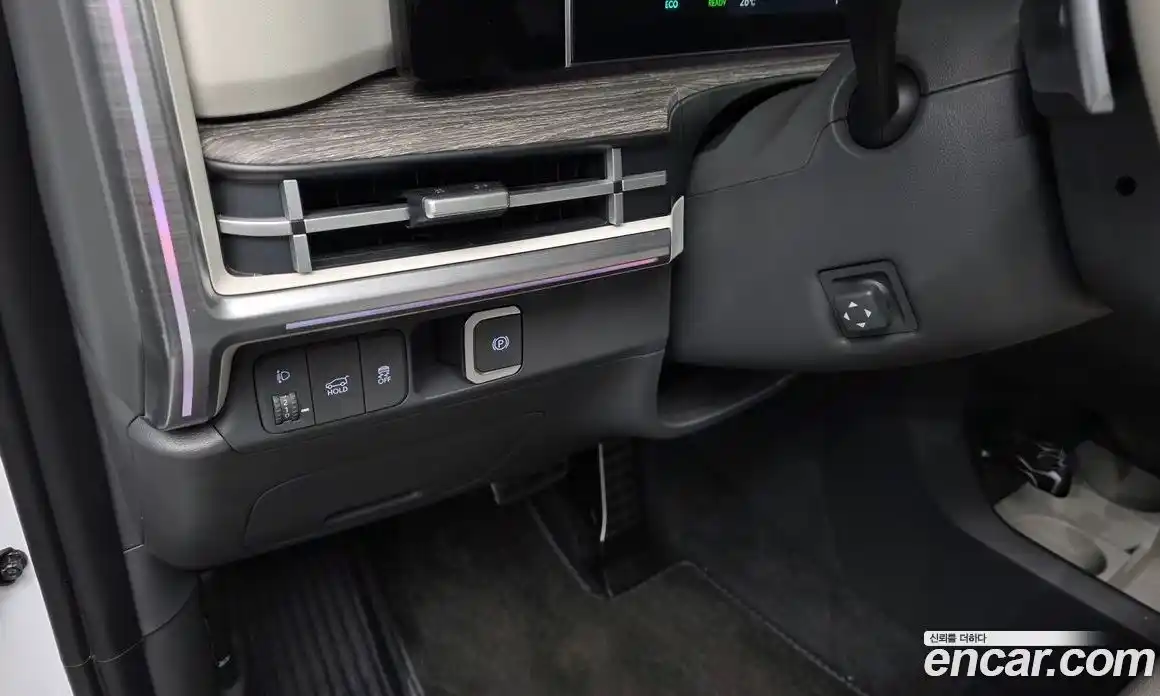 Hyundai Santa Fe 2025 1.6 автомат (гидро), фото 14