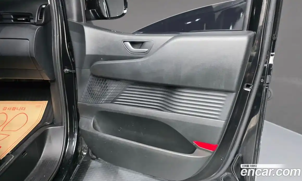 Hyundai Staria 2024 2.2 автомат (гидро), фото 15
