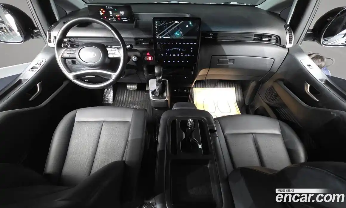Hyundai Staria 2024 2.2 автомат (гидро), фото 10