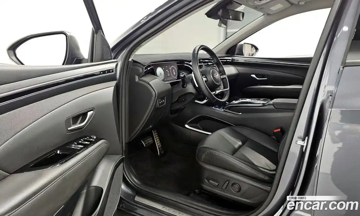 Hyundai Tucson 2023 1.6 автомат (гидро), фото 13