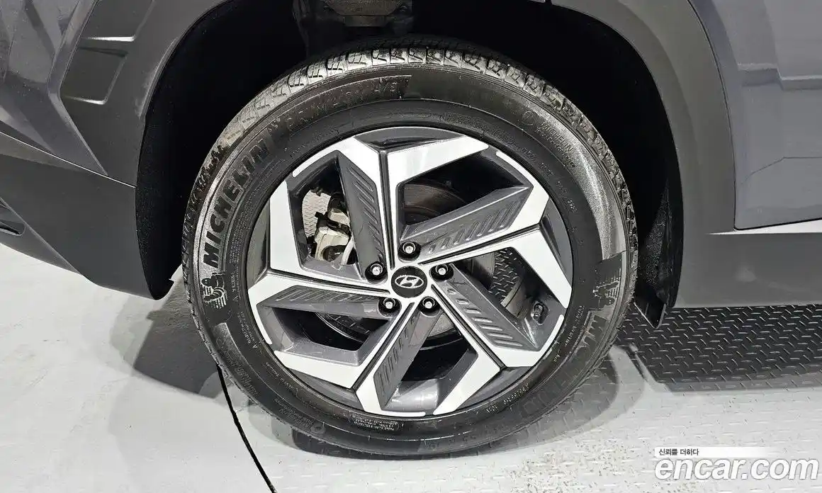 Hyundai Tucson 2023 1.6 автомат (гидро), фото 5