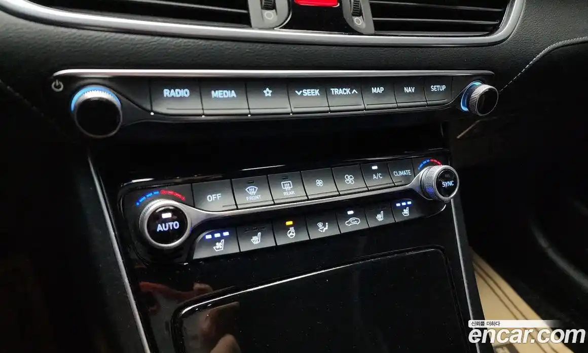 Hyundai Grandeur 2018 2.4 автомат (гидро), фото 16