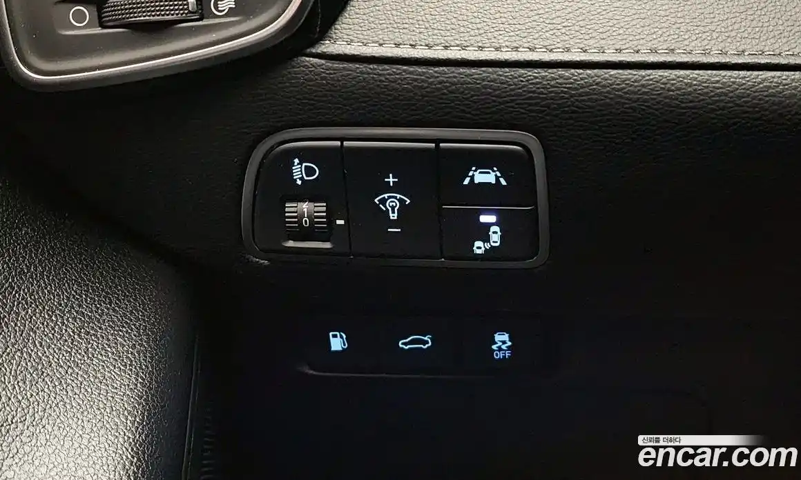 Hyundai Grandeur 2018 2.4 автомат (гидро), фото 19