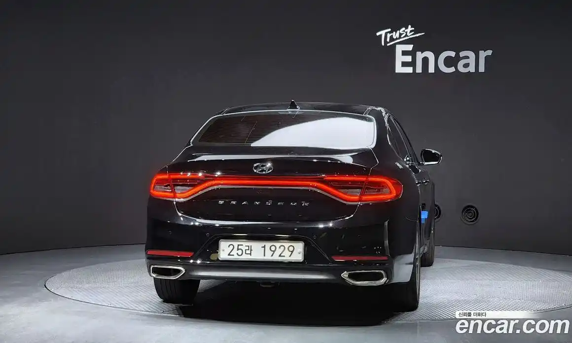 Hyundai Grandeur 2018 2.4 автомат (гидро), фото 4