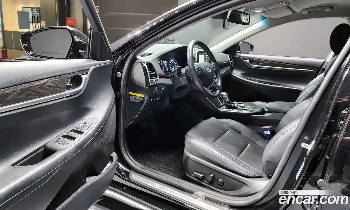 Hyundai Grandeur 2018 2.4 автомат (гидро), фото 10