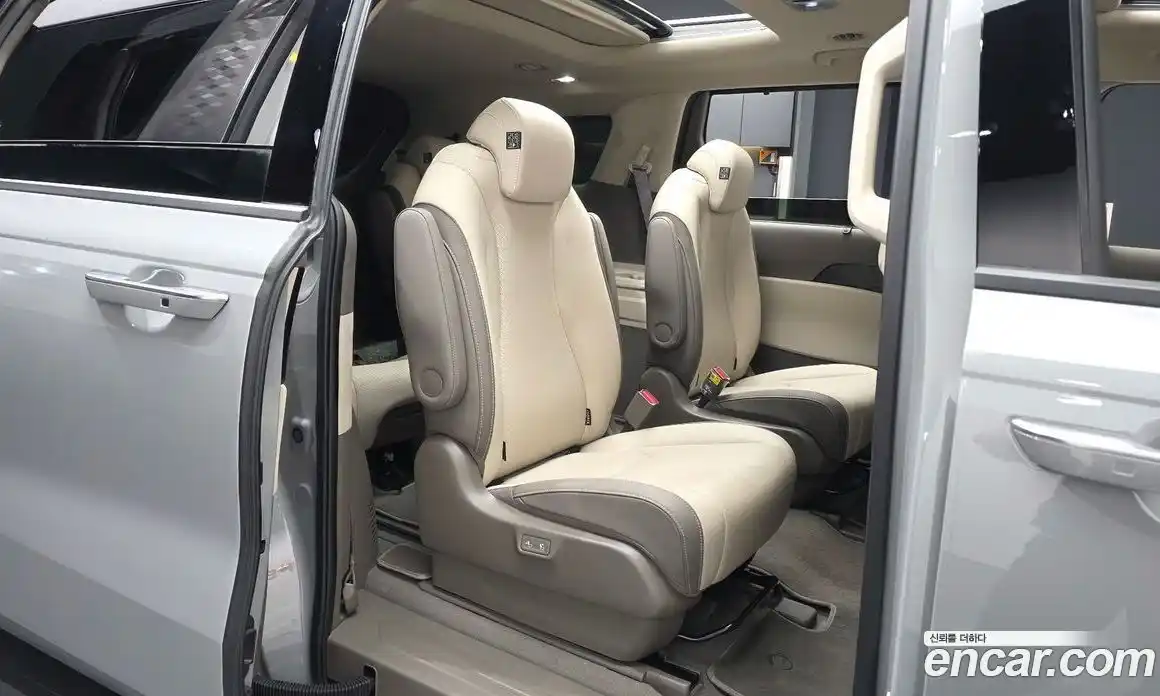 Kia Carnival 2024 3.5 автомат (гидро), фото 18