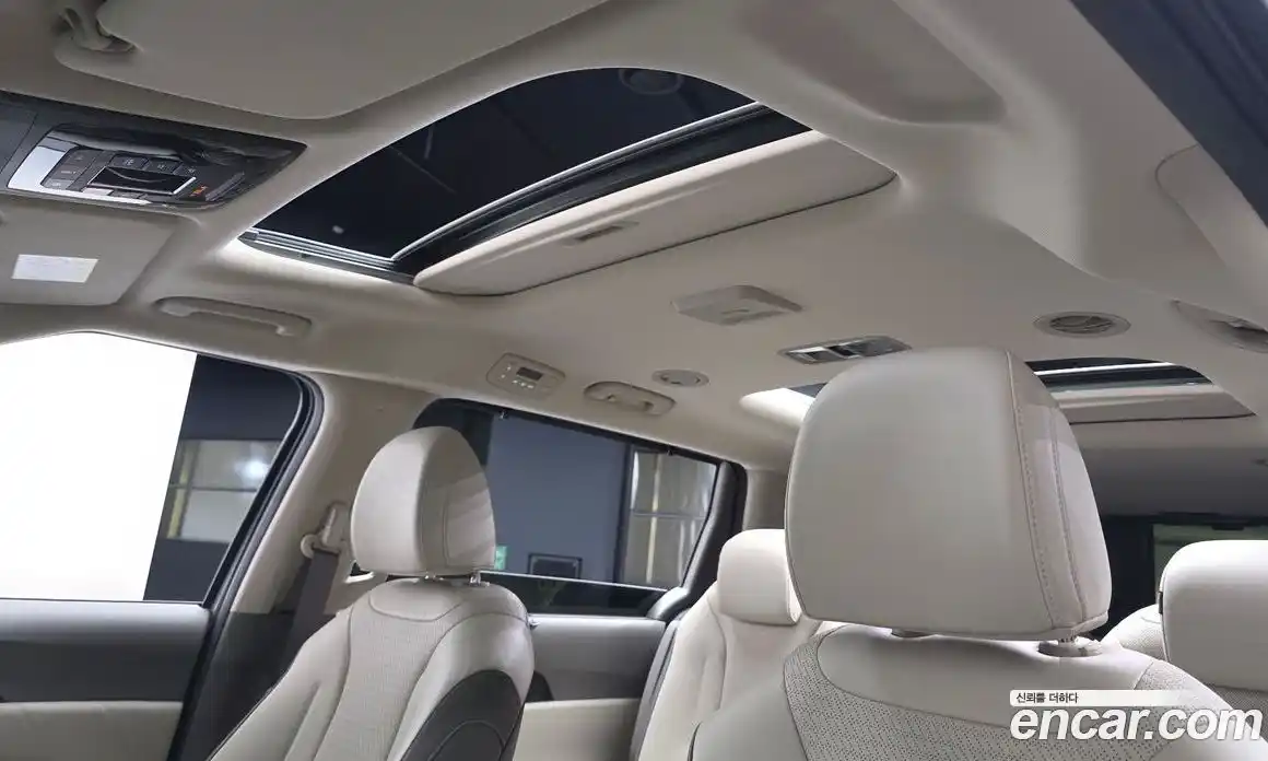 Kia Carnival 2024 3.5 автомат (гидро), фото 24