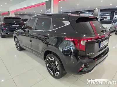 Kia Seltos 2023 1.6 автомат (гидро), миниатюра 2