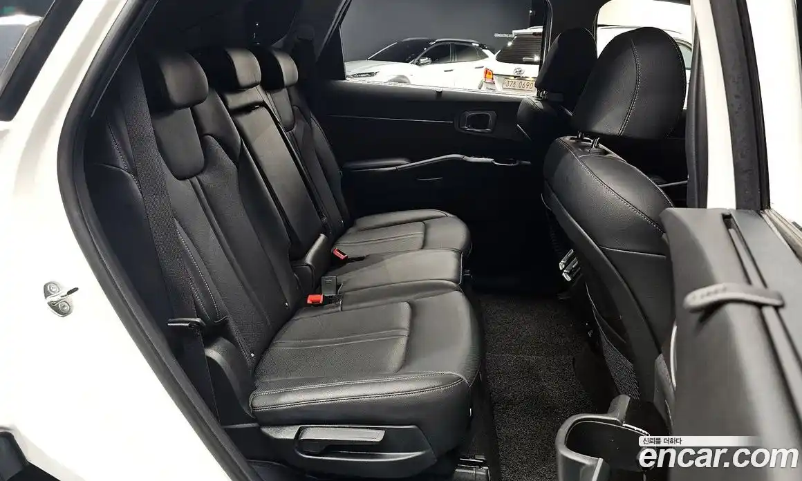 Kia Sorento 2023 2.2 автомат (гидро), фото 11