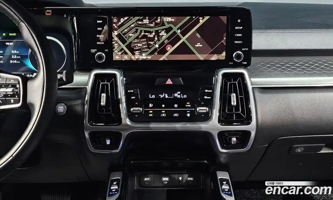 Kia Sorento 2023 2.2 автомат (гидро), фото 14