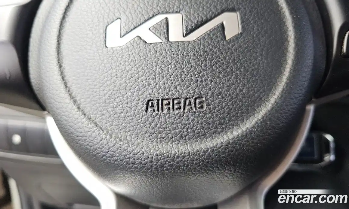 Kia Ray 2022 1.0 автомат (гидро), фото 31