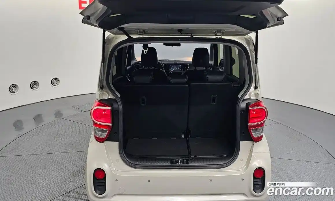 Kia Ray 2019 1.0 автомат (гидро), фото 26