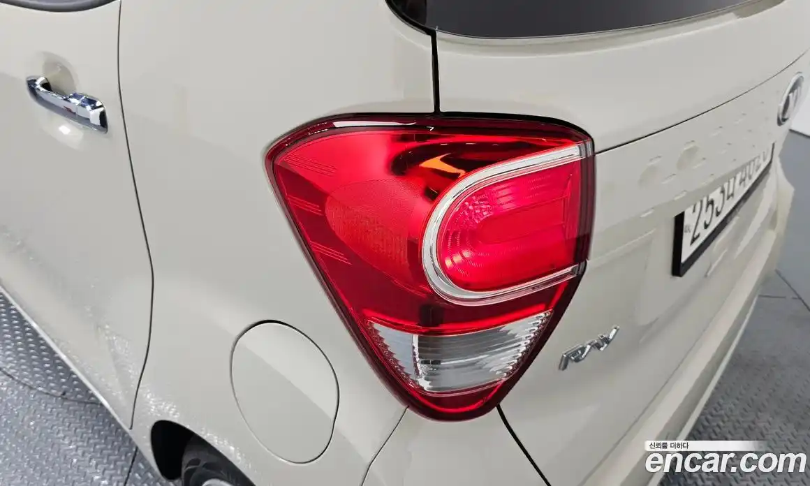 Kia Ray 2019 1.0 автомат (гидро), фото 9