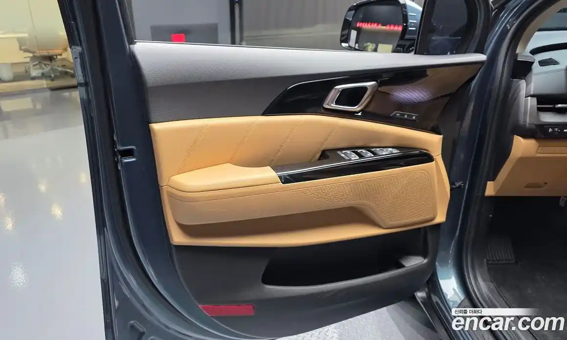 Kia Carnival 2023 2.2 автомат (гидро), фото 14
