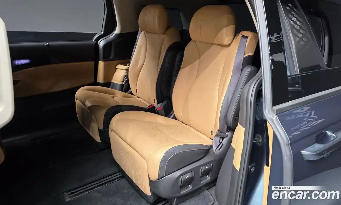 Kia Carnival 2023 2.2 автомат (гидро), фото 16