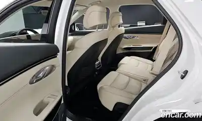 Genesis GV70 2023 2.5 автомат (гидро), миниатюра 11
